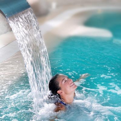 Ce sa nu iti lipseasca din geanta la plaja