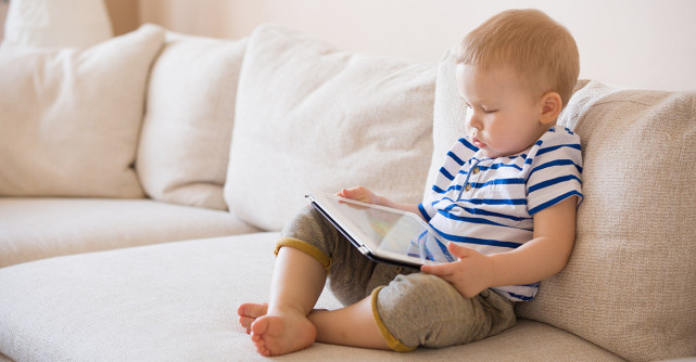 Autismul VIRTUAL: 5 informații pe care orice părinte trebuie să le cunoască