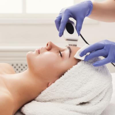 Cele mai eficiente 3 echipamente de medicină estetică pentru o piele perfectă!