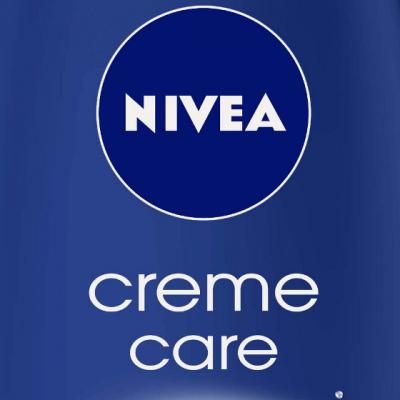 Cutiuta albastra de crema NIVEA Creme ia o noua forma: NIVEA Creme Care, gel de dus