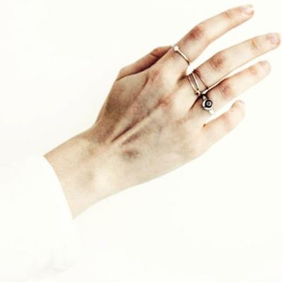 Inele de argint fine și elegante pentru toate vârstele