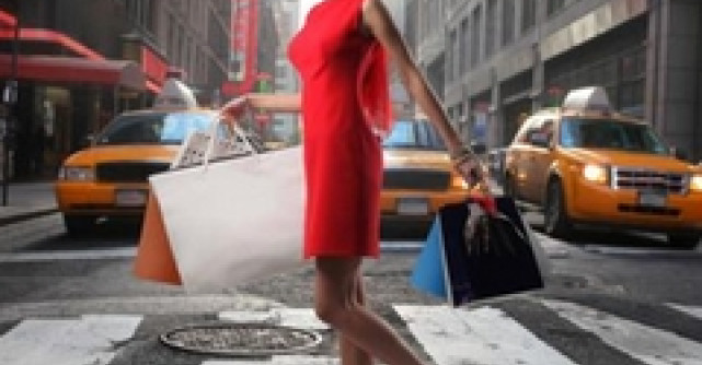 Valentino isi deschide un magazin in galeria de lux Grand Avenue