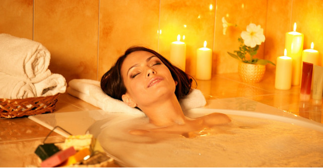 7 idei zen ca sa iti transformi baia intr-o oaza de relaxare