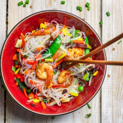 Noodles cu sos de soia