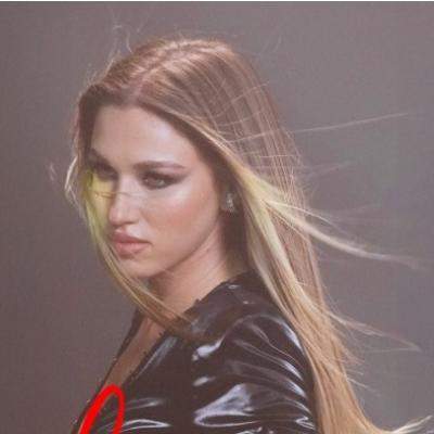 Ioana Ignat lansează Red Flag – cea mai intensă poveste vizuală și muzicală a sa de până acum