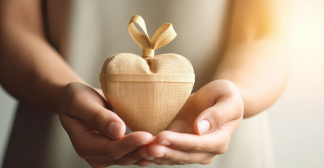 Bucuria de a dărui, mai mare decât bucuria de a primi