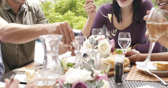 3 sortimente de vinuri alese pentru momentele speciale ale mesei de Paste