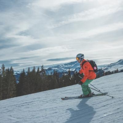 5 reguli de aur pentru prevenirea accidentarilor la schi