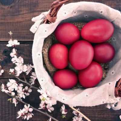 Cat timp poti tine ouale rosii in frigider?