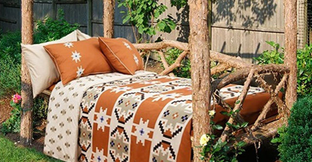 Decoratiuni cu motive traditionale