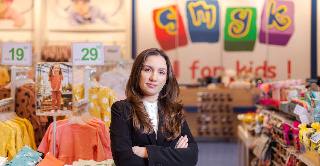 SMYK vine cu noi oferte pentru Sărbătorile Pascale