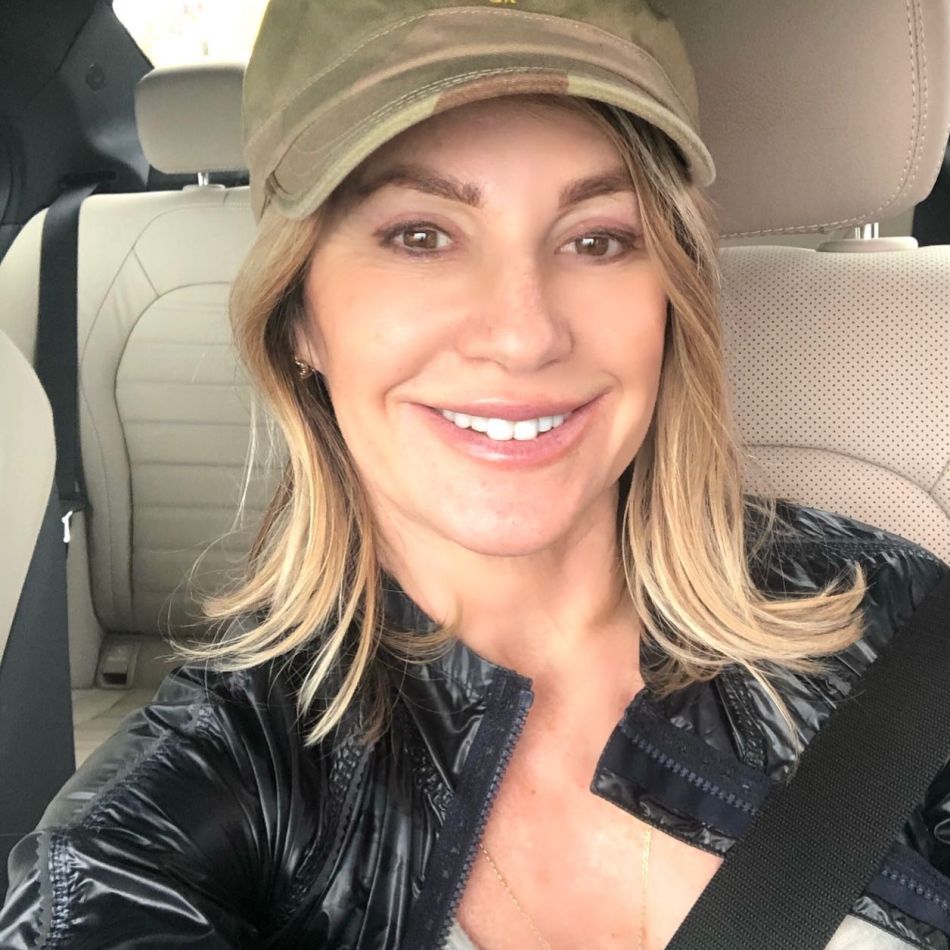 Nadia Comăneci, surprinsă în ipostaze casnice acasă la mama sa: Lucruri normale, pe care le fac și în America...