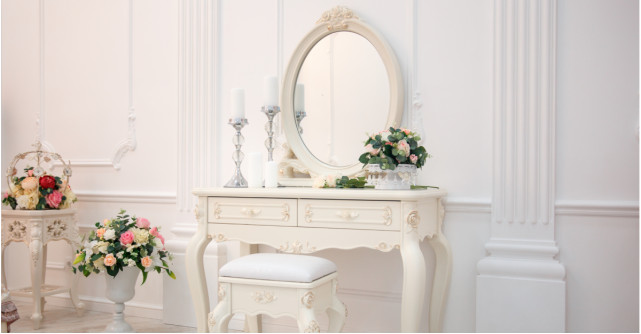 Amenajarea colțului de înfrumusețare: mese de toaletă
