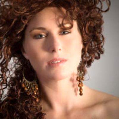 Potriveste machiajul cu nuanta parului