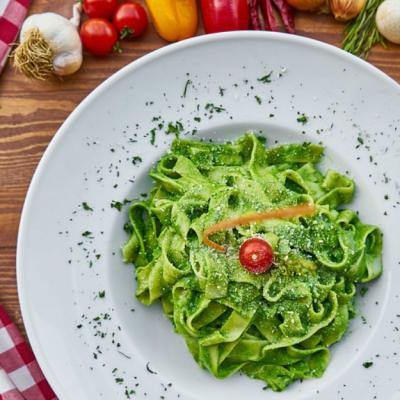 5 alternative sănătoase cu care să înlocuiești pastele făinoase obișnuite