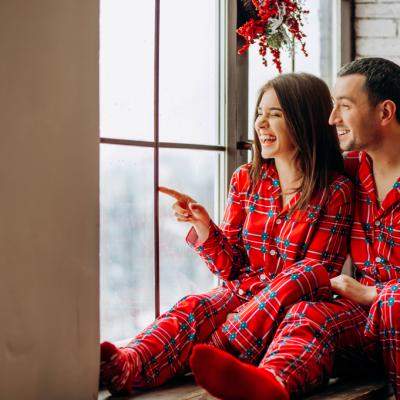 Cum să alegi pijamalele potrivite pentru fiecare sezon: pijamale de iarnă vs. pijamale de vară