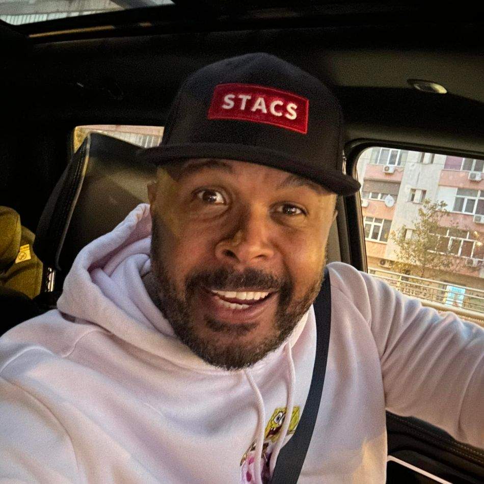 Cabral, adevărul din spatele camerei de filmat: Jucăm bogăția, opulența și fericirea