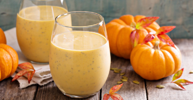 3 smoothie-uri cu arome de toamna