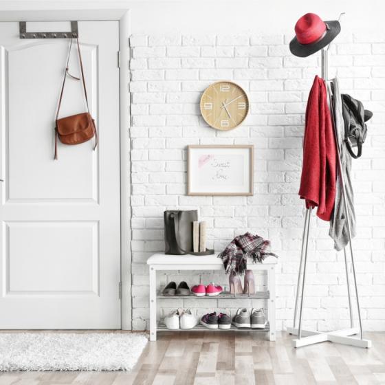 6 piese de mobilier si decor ideale pentru un hol primitor