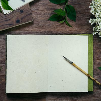 15 intrebări de jurnal ale căror răspunsuri te ajută să faci pace cu tine