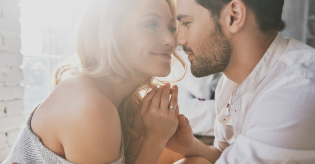 Exista dragoste la prima vedere sau e doar un mit? Iata ce spun expertii!