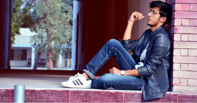 Cele mai tari trenduri de blugi pentru bărbați anul acesta. Spune-i-le și lui!