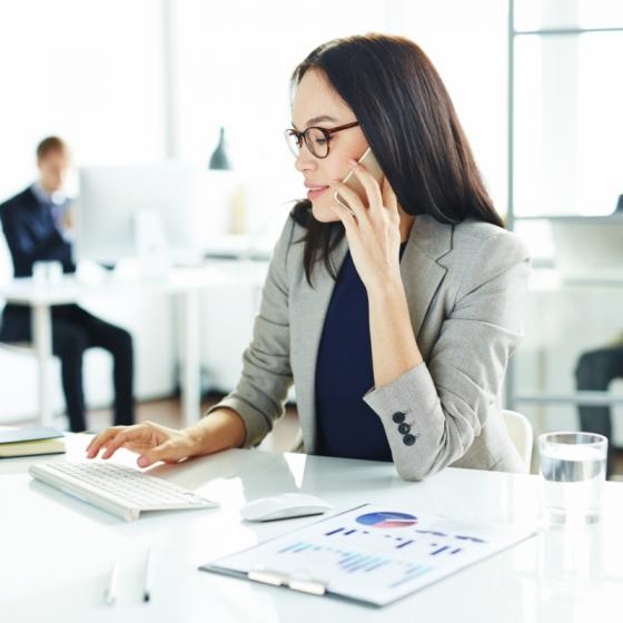 Modele de sacouri de pus pe lista de Black Friday!