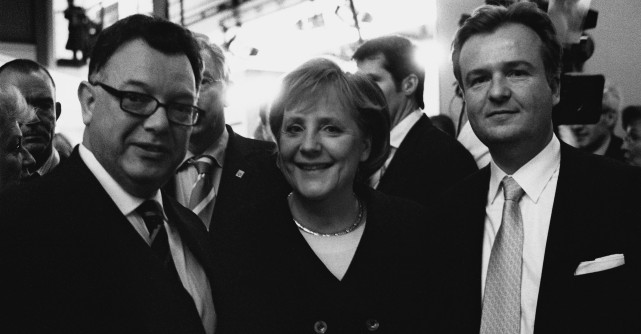 30 de ani de prietenie româno-germană, moment marcat în țară prin expoziția celebrei fotografe germane Barbara Klemm