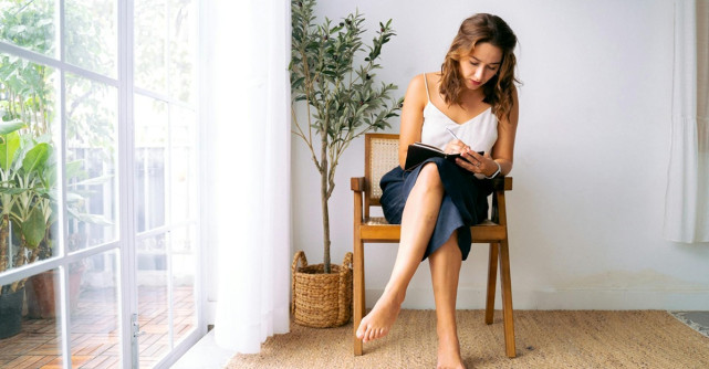 Sufocată de notificări? Totul despre trendul digital detox și cum să îți recapeți controlul asupra timpului tău