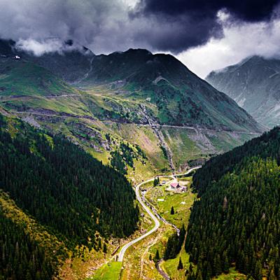 Trenduri Google Maps: cele mai căutate obiective, ore de vârf și ponturi de călătorie