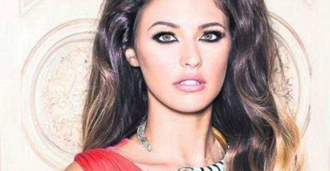 Romanca de 33 de ani care imbraca vedetele de la Hollywood