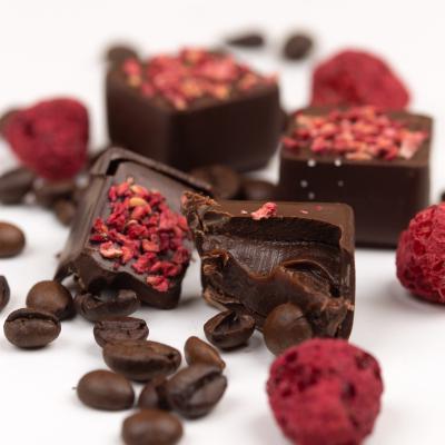Universul ciocolatei: de ce ne face ciocolata fericiți și cum să o alegem corect