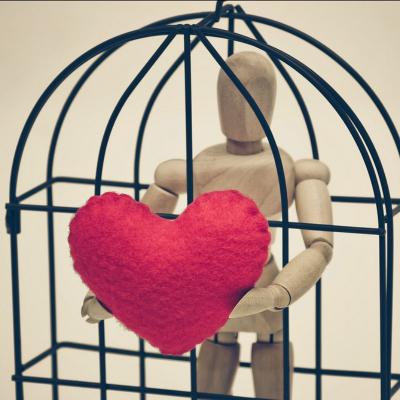 Esti captiva in relatia nepotrivita? Elibereaza-te si cauta-ti fericirea!