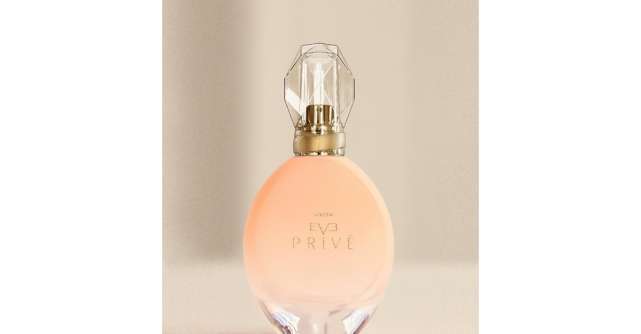 AVON lansează Eve Privé, primul parfum care se contopește cu pielea și creează o aromă unică 