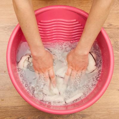 5 reguli esentiale pentru a-ti pastra hainele preferate intr-o stare perfecta