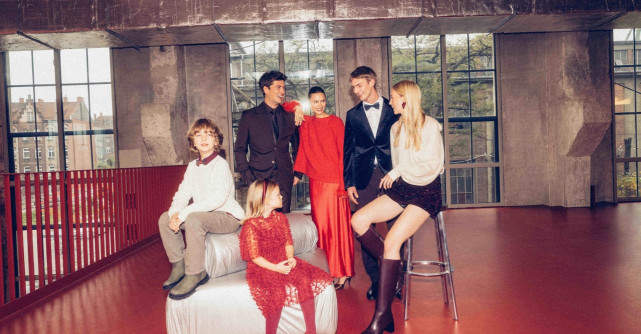 Reserved Christmas Stories – o colecție de sărbători pentru întreaga familie