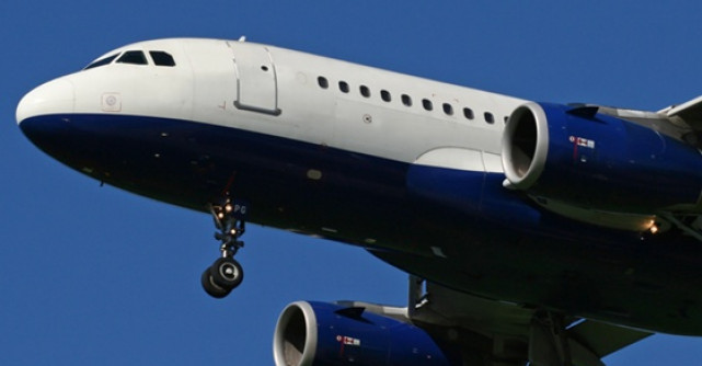 Fotografia facuta in avion care a costat-o pe o stewardesa locul de munca