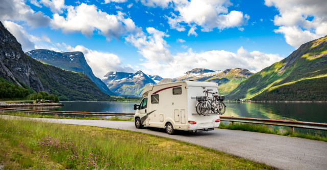 De ce să alegi autorulota pentru călătoriile tale cu familia