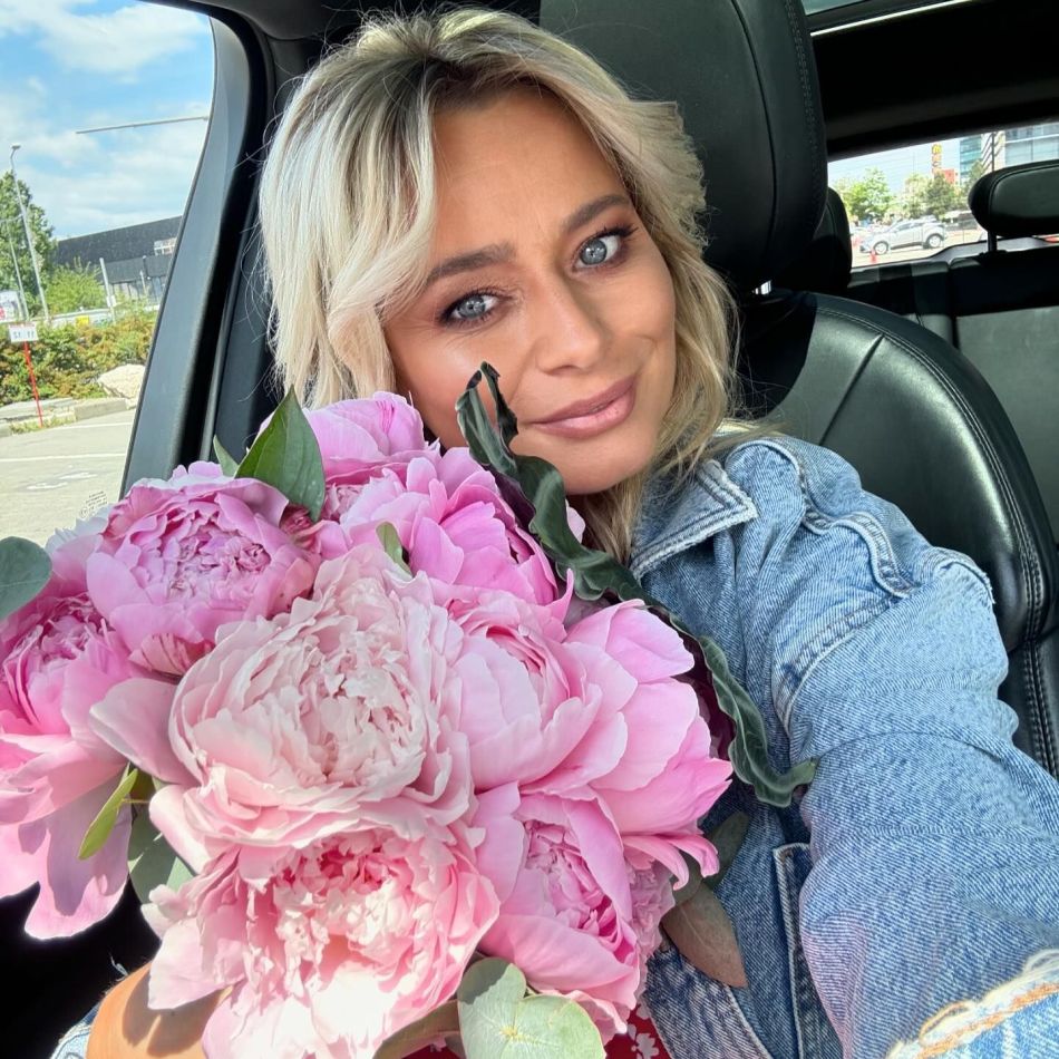 Pâinea copilăriei la brutăria Laurei Cosoi: Oamenii stau la coadă pentru gustul tradițional. Ce spun oamenii de prețuri?