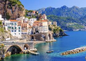 Atrași de prețurile cu până la 15% mai mici, din ce în ce mai mulți români își planifică vacanțe în luna septembrie