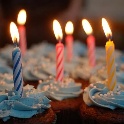 O fetiță din tabăra de refugiați de la Siret și-a serbat ziua de naștere! Zâmbetul ei a topit inimile voluntarilor 