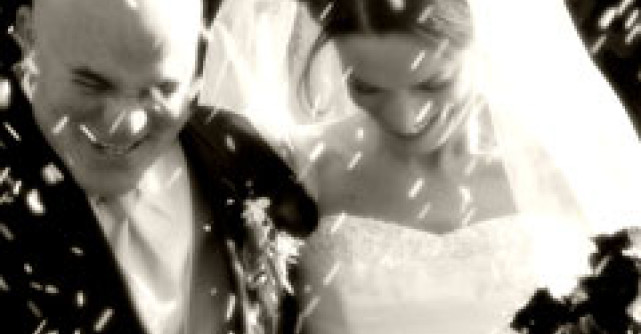 Surpriza sexy din noaptea nuntii