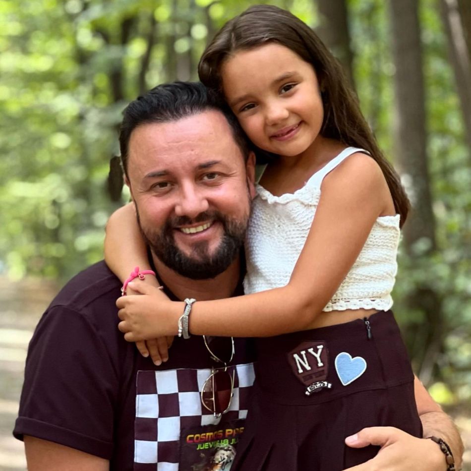 Andra, prima reacție după valul de critici asupra fiicei sale, după lansarea filmului Tati part-time:  Îi susțin în drumul lor..