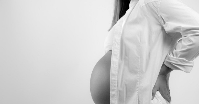 Femeile insarcinate sunt mai vulnerabile la coronavirus. Riscuri si preventie de la medici ginecologi 