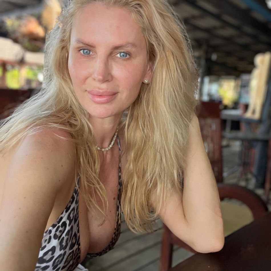 Andreea Bănică, în costum de baie la munte: Cum a reacționat Lucian Mitrea când a văzut-o în frig