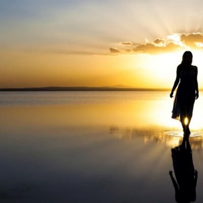 15 Lecții de viață de la Maya Angelou care să te ajute în momentele dificile