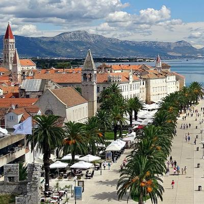 Evită mulțimile de turiști și descoperă aceste destinații mai puțin cunoscute și mai ieftine din Europa