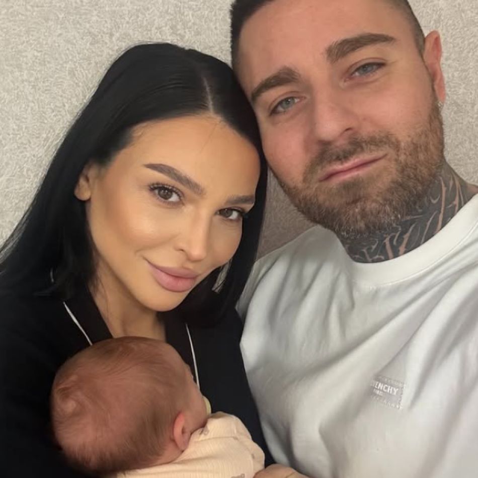 Francisca și TJ Miles au devenit părinți! Primele imagini cu micuța Clara Lia 