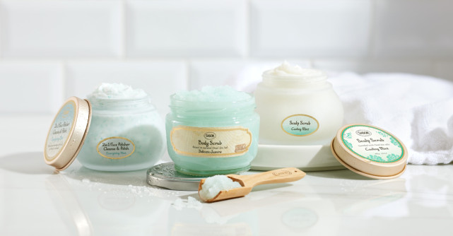 Secretul unui păr care strălucește de sănătate! Descoperă noua colecție de scruburi pentru scalp!