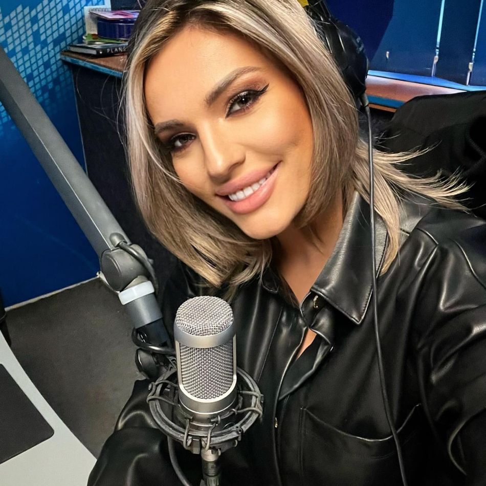 Diana Enache și-a botezat fiica! Imagini de la botezul nepoatei lui Adrian Enache